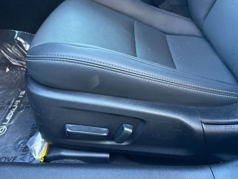 Certified 2025 Lexus IS 350 F Sport image 13