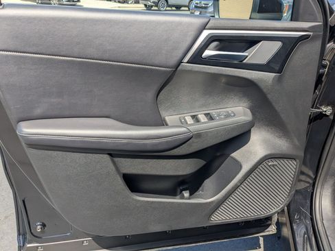Used 2025 Mitsubishi Outlander SE AWD/4WD image 14
