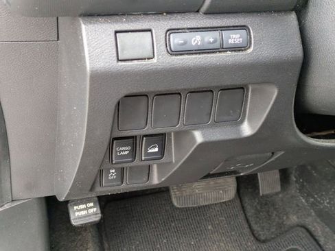 Used 2023 Nissan Frontier SV w/ Tow Package image 16