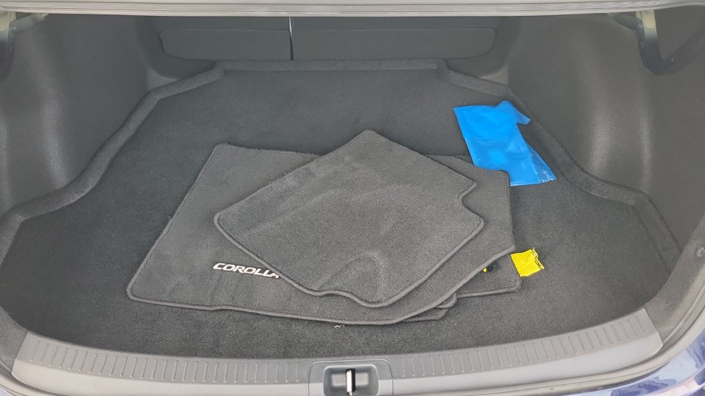 Certified 2023 Toyota Corolla LE FWD image 9