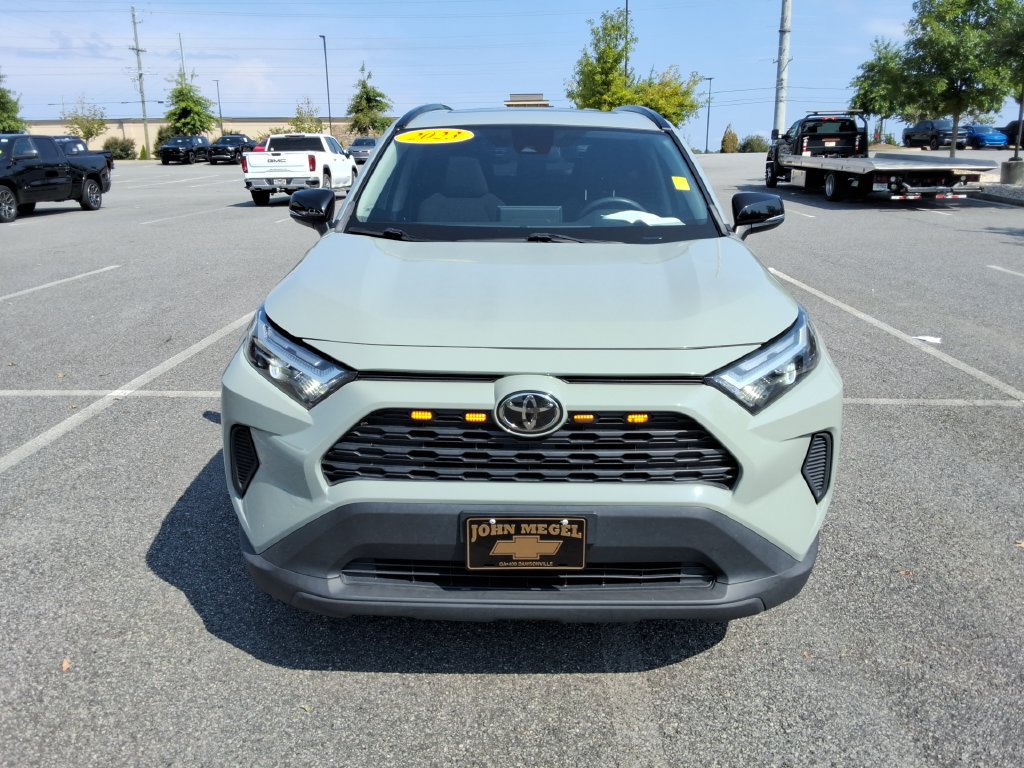 Used 2023 Toyota RAV4 XLE w/ Convenience Package FWD image 2