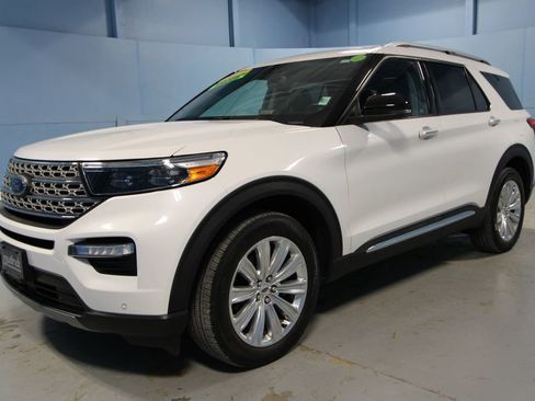 Used 2023 Ford Explorer Limited w/ Limited Technology Package image 35