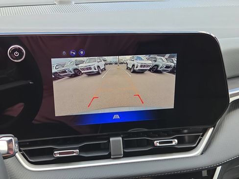 New 2027 Chevrolet Equinox LT w/ Convenience Package II AWD/4WD image 23