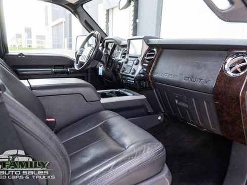 Used 2016 Ford F250 Platinum w/ FX4 Off-Road Package AWD/4WD image 26