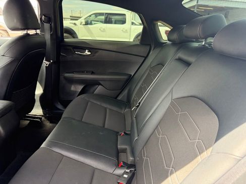 Used 2024 Kia Forte GT-Line image 8