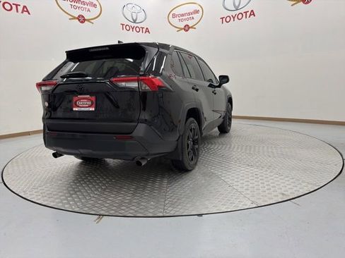 Used 2024 Toyota RAV4 LE FWD image 8