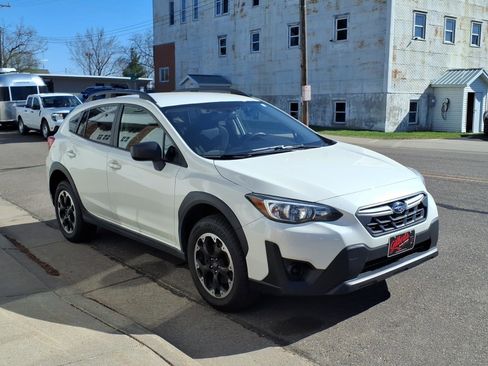 Used 2022 Subaru Crosstrek 2.0i AWD/4WD image 4