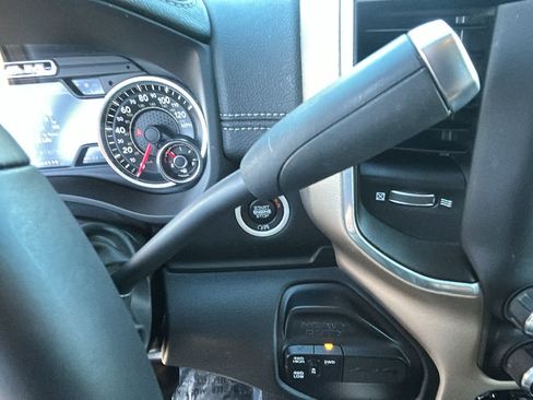 Used 2020 RAM 2500 Laramie AWD/4WD image 13