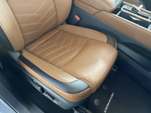 Used 2025 Nissan Pathfinder Platinum w/ Cargo Package FWD image 40