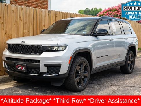 Used 2023 Jeep Grand Cherokee L Laredo AWD/4WD image 1
