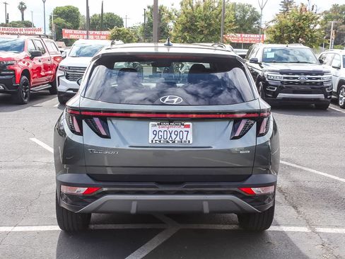 Certified 2023 Hyundai Tucson Limited AWD/4WD image 6