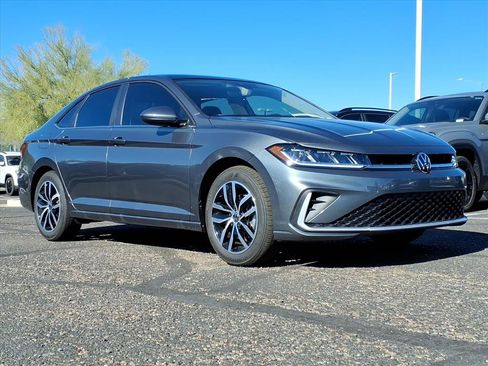 New 2026 Volkswagen Jetta SE image 1