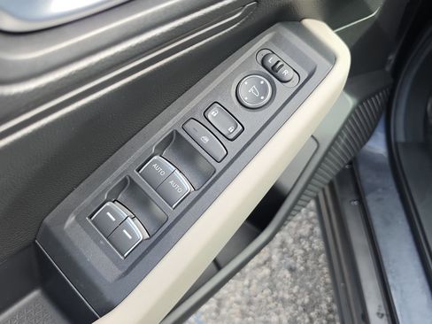 Certified 2025 Honda Accord LX image 16