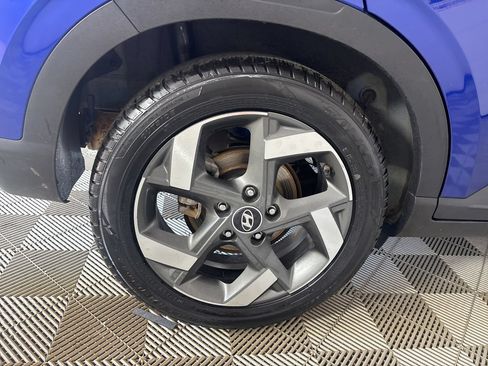 Used 2023 Hyundai Venue SEL FWD image 30