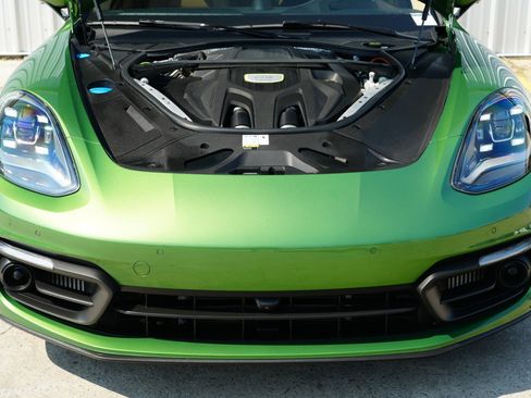 Used 2021 Porsche Panamera 4 image 8