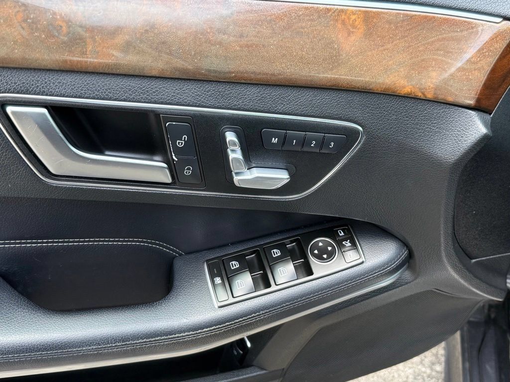Used 2016 Mercedes-Benz E 350 4MATIC Wagon image 14