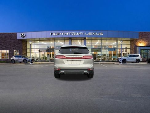 Used 2017 Lincoln MKC Select w/ Select Plus Package AWD/4WD image 21