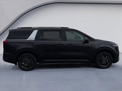New 2026 Kia Carnival EX FWD image 6