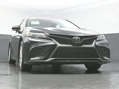 Used 2024 Toyota Camry SE image 44