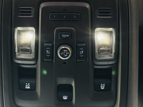Used 2021 GMC Yukon XL Denali w/ Advanced Technology Package AWD/4WD image 48