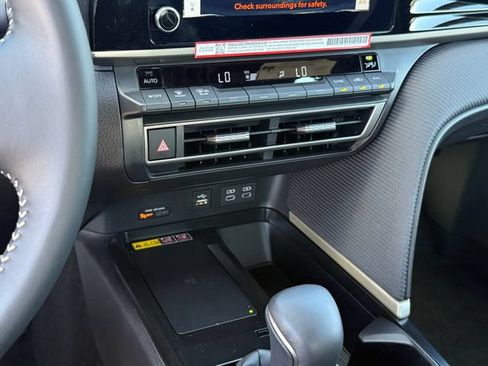 Used 2026 Toyota Camry SE w/ Convenience Package FWD image 21