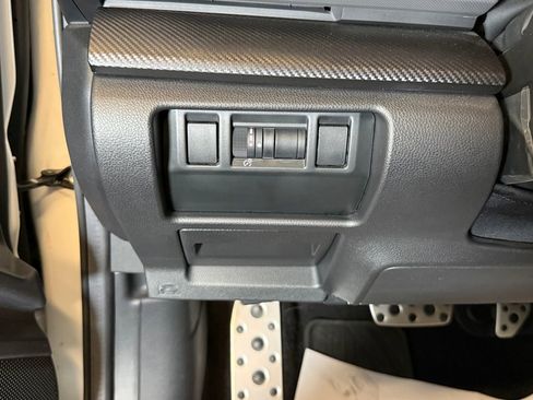 Used 2024 Subaru Crosstrek 2.5i Sport AWD/4WD image 19