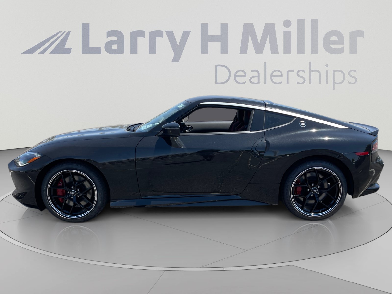 New 2027 Nissan Z Performance RWD image 2