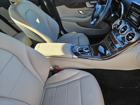 Used 2018 Mercedes-Benz C 300 C 300 image 14