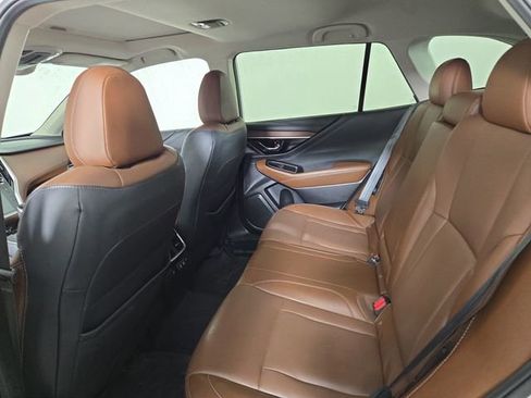 Used 2021 Subaru Outback Touring XT image 15