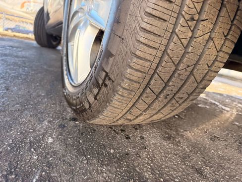 Used 2014 Porsche Cayenne Platinum Edition image 43