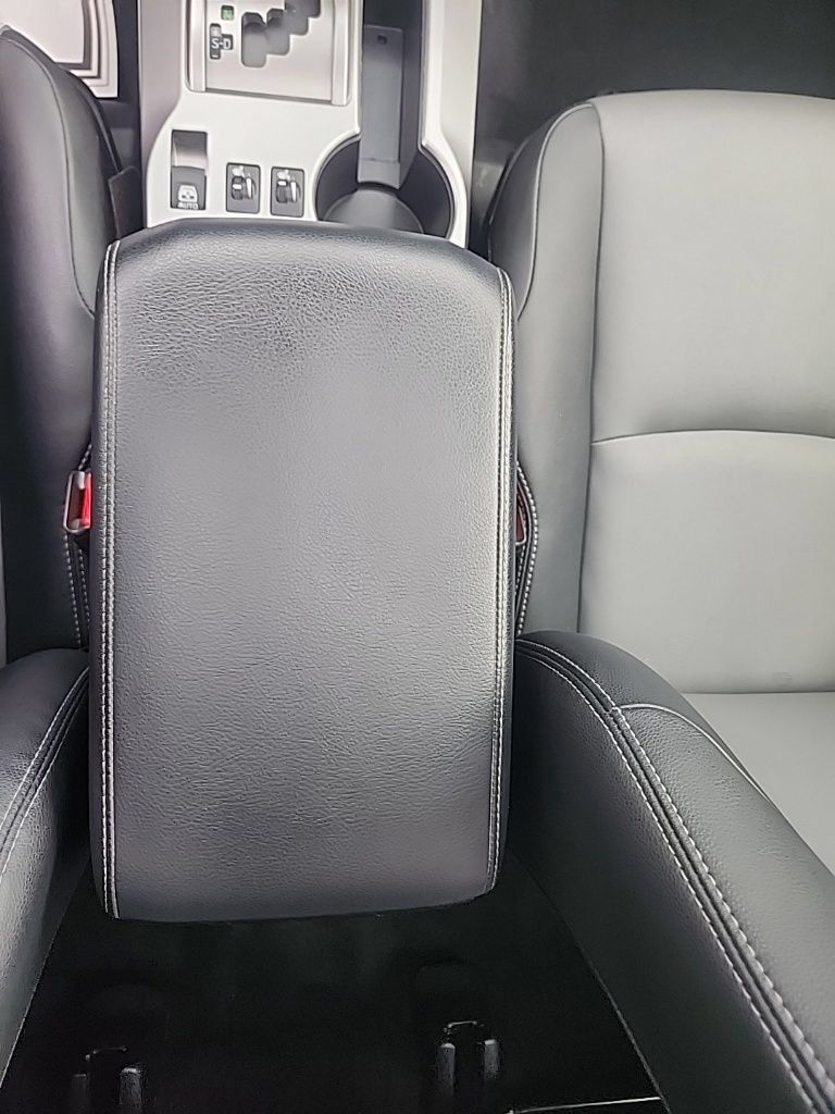 Used 2024 Toyota 4Runner SR5 Premium w/ Moonroof Package AWD/4WD image 21