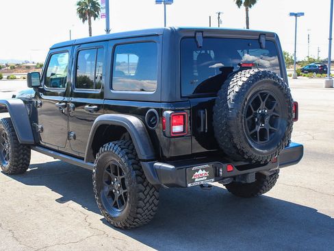 Used 2025 Jeep Wrangler Unlimited Sport AWD/4WD image 8