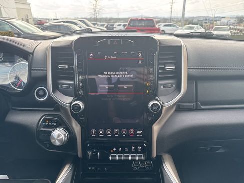 Used 2019 RAM 1500 Laramie image 24