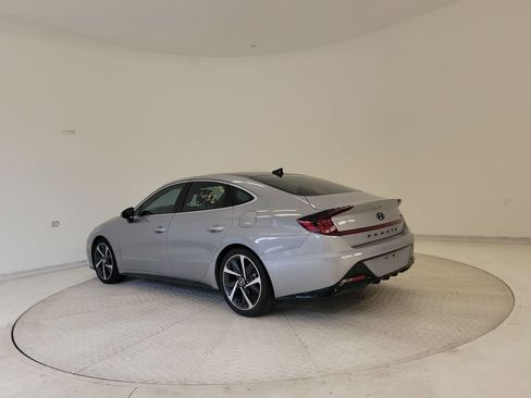 Used 2023 Hyundai Sonata SEL Plus FWD image 3