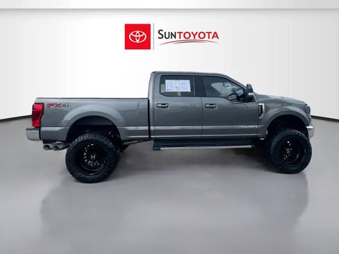 Used 2022 Ford F250 Lariat w/ Lariat Value Package AWD/4WD image 2