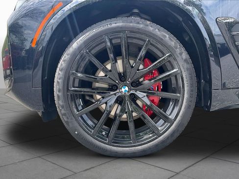 Used 2026 BMW X5 xDrive40i w/ M Sport Package AWD/4WD image 11
