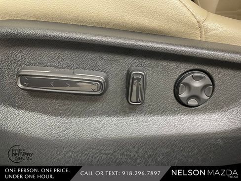 Used 2019 Honda CR-V Touring image 16