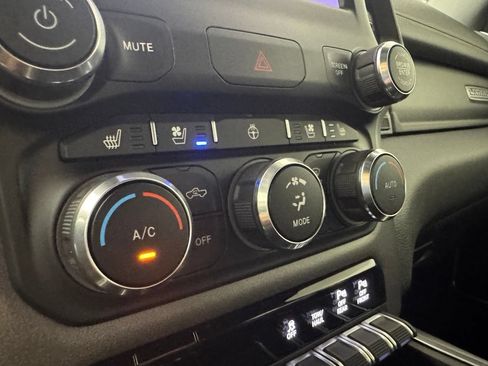 Used 2022 RAM 1500 Laramie w/ Sport Appearance Package AWD/4WD image 21