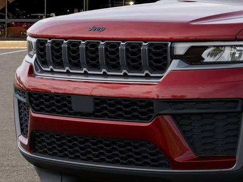 New 2026 Jeep Grand Cherokee Altitude AWD/4WD image 11