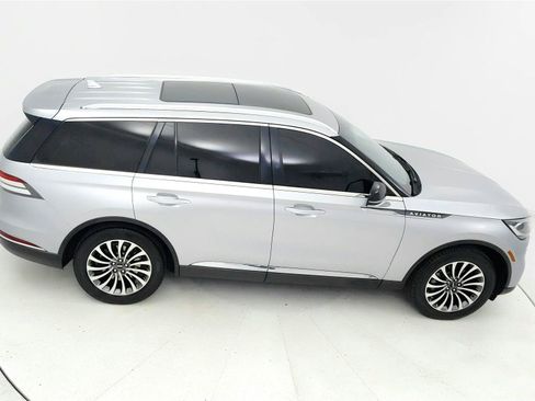 Used 2020 Lincoln Aviator Reserve w/ Elements Package Plus AWD/4WD image 18
