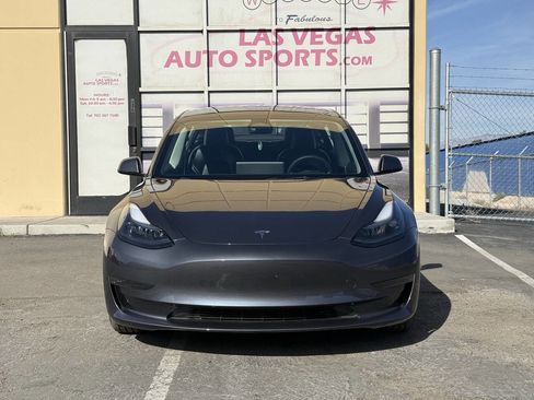 Used 2023 Tesla Model 3 Standard Range image 3