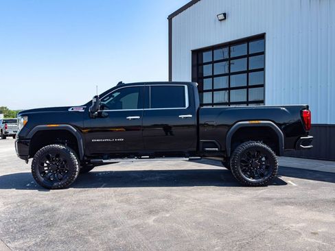 Used 2020 GMC Sierra 2500 Denali w/ Denali Ultimate Package AWD/4WD image 2