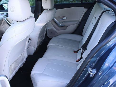 Used 2020 Mercedes-Benz A 220 image 19