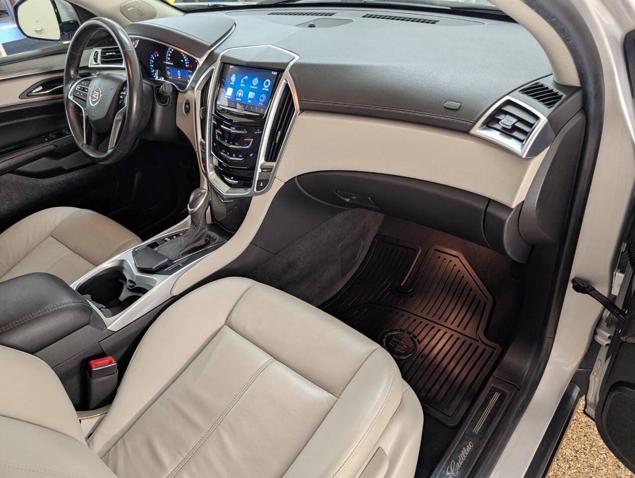 Used 2015 Cadillac SRX FWD image 21