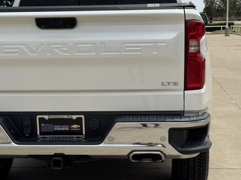 Used 2023 Chevrolet Silverado 1500 LTZ w/ Technology Package AWD/4WD image 7