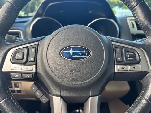 Used 2017 Subaru Outback 2.5i Limited AWD/4WD image 31