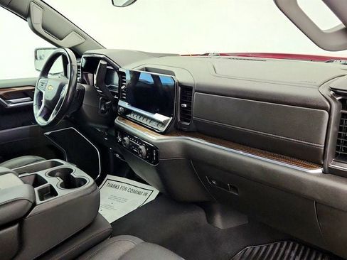 Used 2023 Chevrolet Silverado 1500 LT AWD/4WD image 24