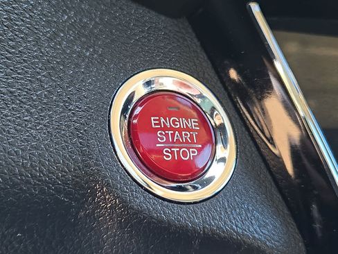 Used 2017 Honda HR-V EX image 25