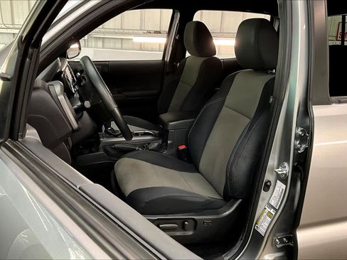 Used 2023 Toyota Tacoma TRD Sport image 25