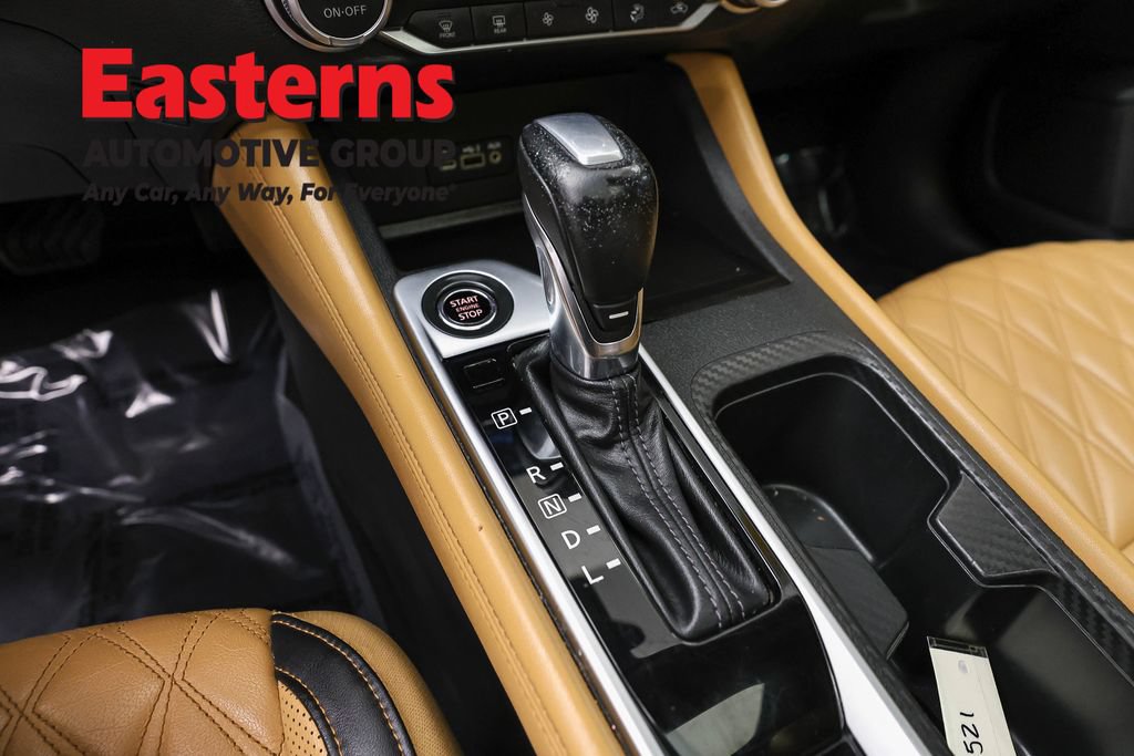 Used 2023 Nissan Sentra SV w/ SV Premium Package FWD image 14